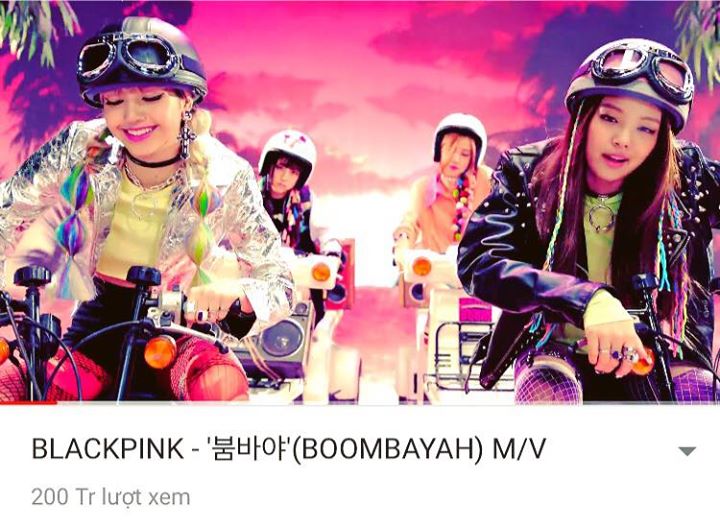 "BOOMBAYAH" trở thành MV đầu tiên của BLACKPINK cán mốc 200 triệu views. Nhóm nữ 1 năm tuổi nhà YG là một trong số ít các nghệ sĩ K-Pop có MV đạt 200 triệu views trên Youtube cùng PSY, BIGBANG và TWICE ▶️ https://youtu.be/bwmSjveL3Lc