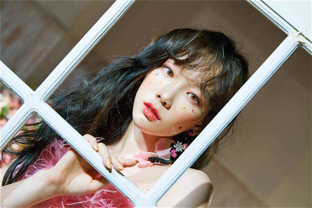 Taeyeon tiết lộ các teaser hình ảnh lần thứ 6 + chi tiết cho album phiên bản sang trọng sắp tới