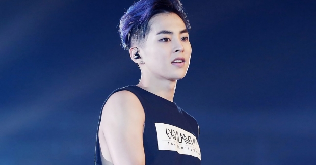 Anti-fan ném chai nước vào Xiumin (EXO) tại concert