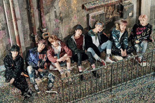 BTS là nghệ sĩ Hàn Quốc duy nhất có mặt trong danh sách các album bán chạy nhất thế giới từ đầu năm 2017 đến nay