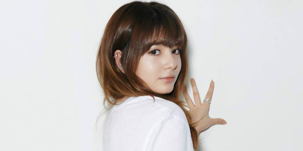 Shannon nhấn “th&iacute;ch” những comment n&oacute;i c&ocirc; xứng đ&aacute;ng ở một nơi tốt hơn MBK Entertainment