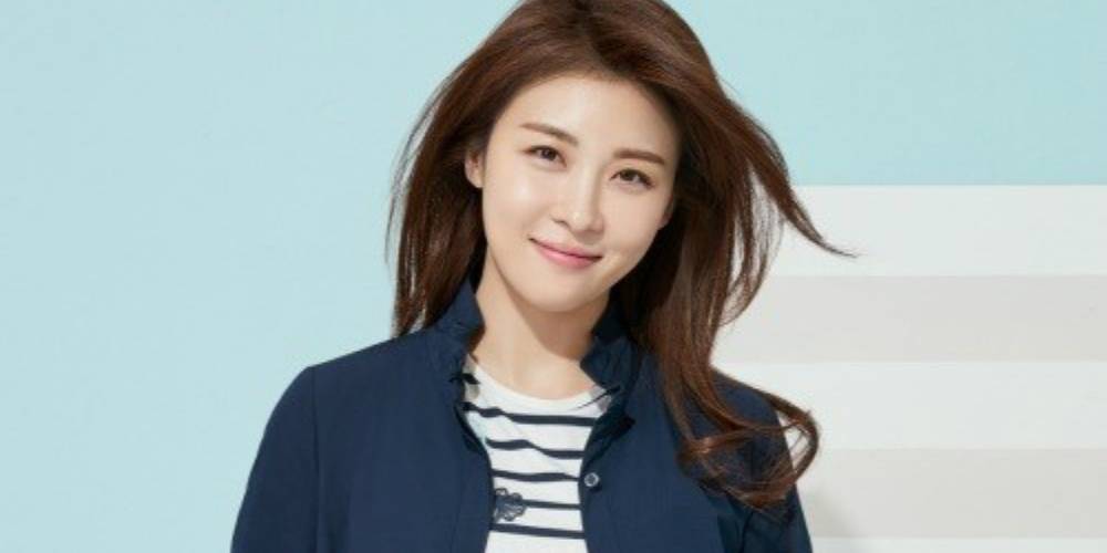 Ha Ji Won đã sẵn sàng chào đón mùa hè với ‘Crocodile Ladies’