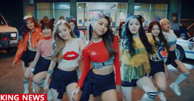 MV “Wee Woo” của PRISTIN đạt kỷ lục 10 triệu lượt xem