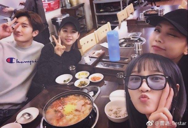 Bài báo: "Ca ngợi tình bạn này~" Fei x Jia x Cao Lu x Zhou Mi, hội thành viên Trung Quốc gặp gỡ