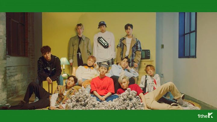 PENTAGON tung MV ca kh&uacute;c chủ đề &ldquo;SHINE&rdquo;