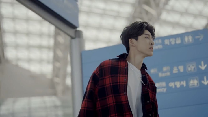 Pann: B&agrave;i h&aacute;t được s&aacute;ng t&aacute;c v&igrave; chỗ ngồi tr&ecirc;n m&aacute;y bay qu&aacute; ư l&agrave; kh&oacute; chịu