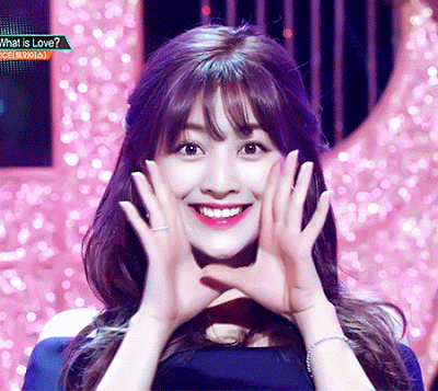 theqoo: Hai tấm gif của Jihyo, cô gái ngày càng xinh đẹp