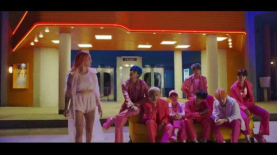 [Naver] BTS phát hành teaser chính thức cho comeback sắp tới "Boy With Luv" với sự góp mặt của Halsey!