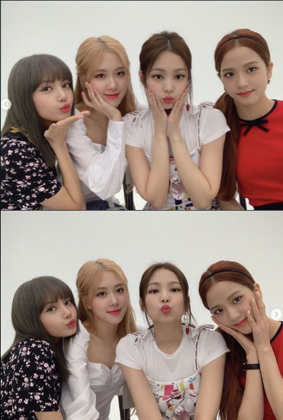 Bài báo: Blackpink khoe nhan sắc đáng yêu trong sáng trong ảnh selca nhóm mới nhất