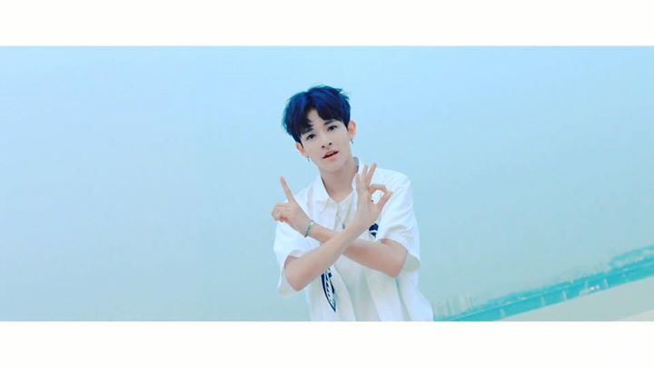 Samuel Kim debut solo với MV "SIXTEEN" feat. Changmo ▶️ https://youtu.be/NMPg8xVcjVs