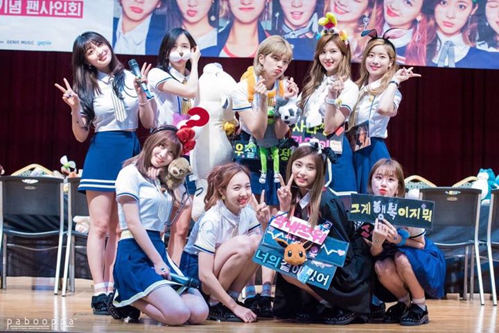 TWICE xác nhận tới Việt Nam vào cuối tháng 8 này. Cả nhóm sẽ quay show thực tế du lịch "Carefree Travelers" của đài JTBC.