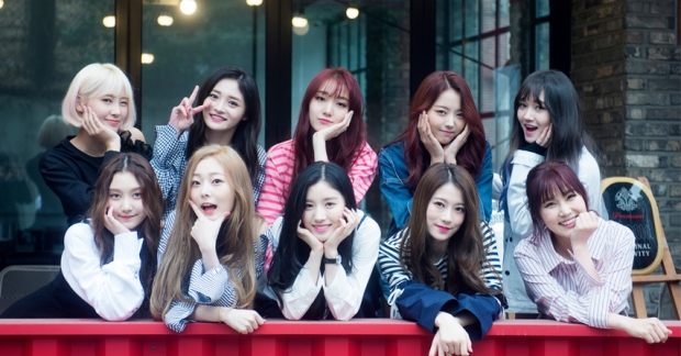 Chuẩn bị trở lại, PRISTIN tặng fan tên fandom chính thức