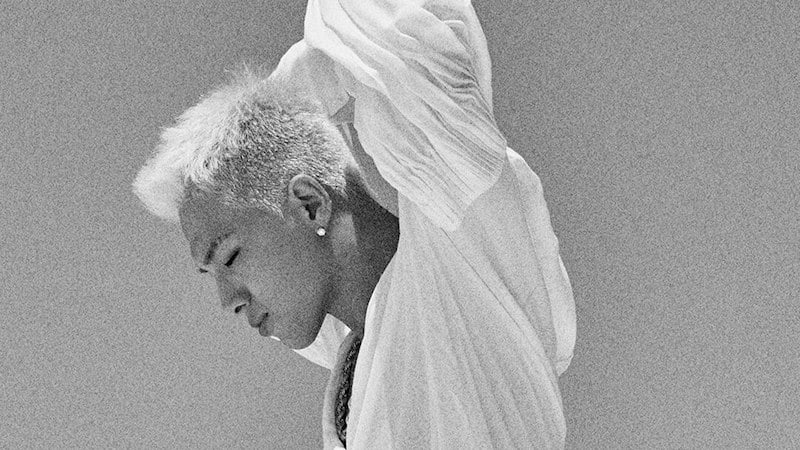 Taeyang tung teaser đầu tiên và xác nhận ngày comeback solo