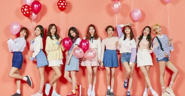 TWICE bất ngờ xuất hiện trở lại trên BXH album hàng ngày của Oricon