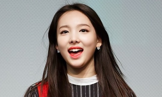 Một fan “bự” của Nayeon đã trở thành cầu thủ bóng chày quốc gia chỉ vì câu nói của thần tượng