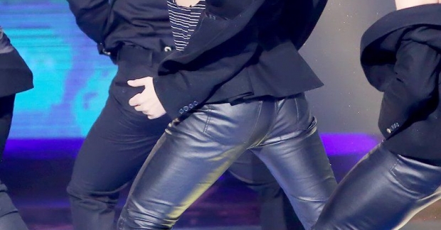 Body “S-Line” của V (BTS)  với những đường cong sexy bậc nhất Kpop