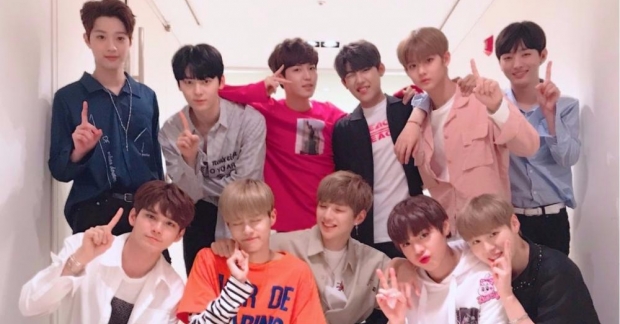 Wanna One để tuột mất ngôi bá chủ bảng xếp hạng âm nhạc Melon