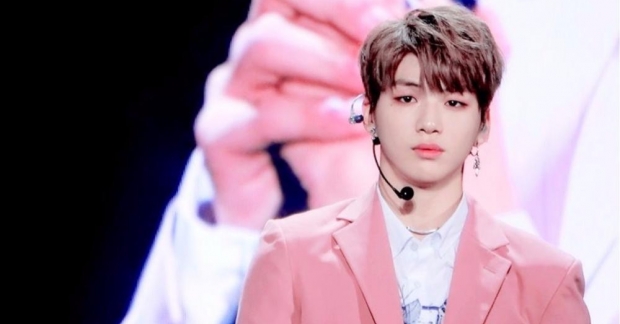 Kang Daniel lại gặp phải một chấn thương tay