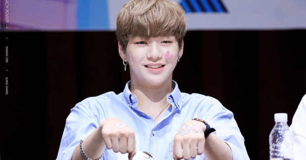 Fan cafe bức xúc vì thần tượng Kang Daniel không được làm...center