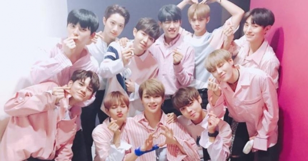 Wanna One lên đường sang Mỹ để quay truyền hình thực tế