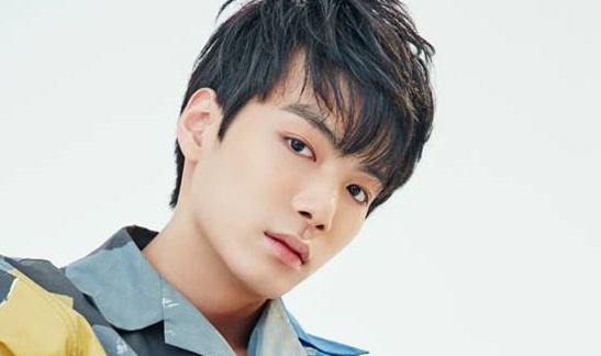 JR (NU'EST) : "Tôi tin rằng nhà lãnh đạo dẫn dắt mọi người từ phía trước "