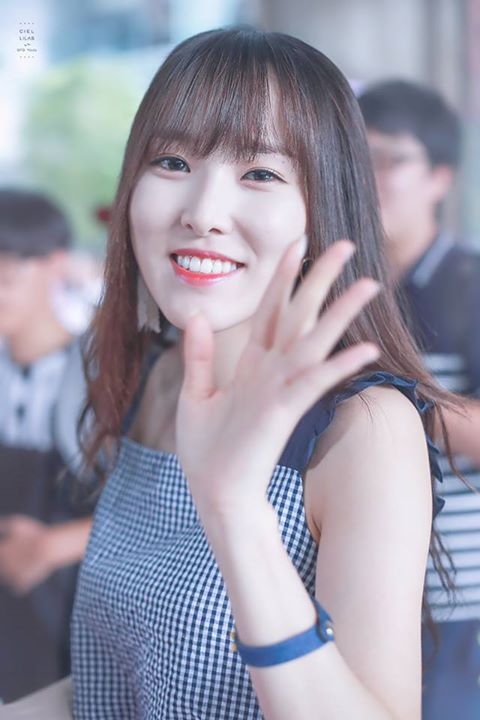 Pann: Ui GFriend Yuju bị chảy máu trên sân khấu này 