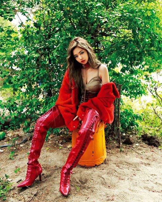 Bài báo: "Girl crush hoàn hảo" Sự nổi loạn ngây thơ của Jennie 