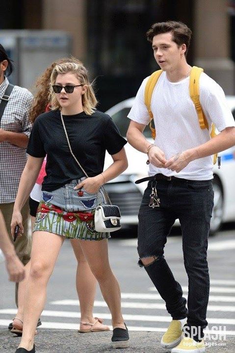 Bài báo: Brooklyn Beckham ♥ Chloe Moretz tái hợp sau khi chia tay năm ngoái... bị bắt gặp đang hẹn hò