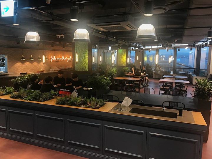 Căn tin organic ở tòa nhà trụ sở mới của JYP