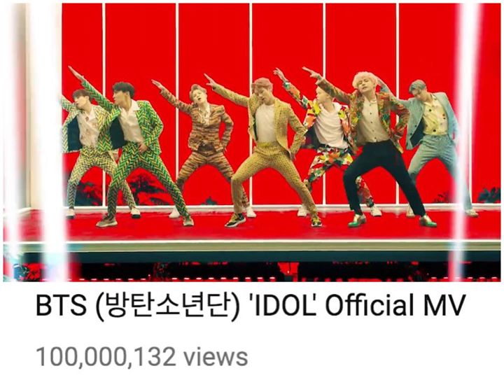 BTS “IDOL” là MV của nhóm nhạc K-Pop cán mốc 100 triệu views nhanh nhất chỉ sau 4 ngày 23 giờ 20 phút ra mắt. Tự phá kỉ lục nhóm từng đạt được với 8 ngày 8 giờ cho “FAKE LOVE” ➤ youtu.be/pBuZEGYXA6E