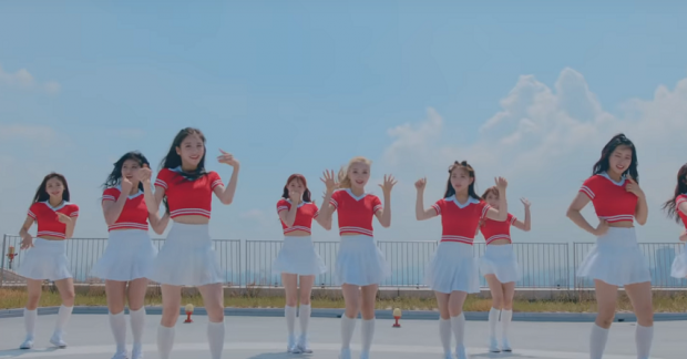 HOT DEBUT:  'Tân binh quái vật' LOONA chính thức ra mắt với MV 'Hi High' siêu hoành tráng 