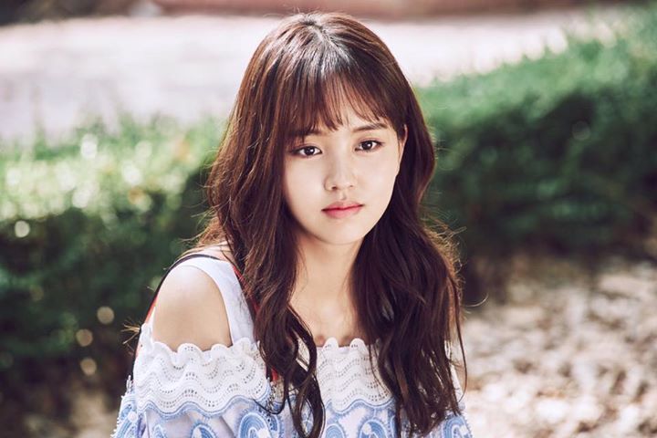 Kim So Hyun sẽ làm khách mời trên "Running Man" tập 331 phát sóng ngày 25/12. Đây là lần đầu tiên nữ diễn viên xuất hiện trên show giải trí kể từ "Cool Kiz on The Block" 7 tháng trước.