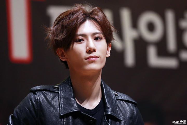 Cựu thành viên B2ST Jang Hyun Seung chính thức tái kí hợp đồng với Cube Entertainment. Sẽ tham gia vào ca khúc mừng Giáng sinh của công ty phát hành ngày 16/12 và chuẩn bị cho hoạt động solo.