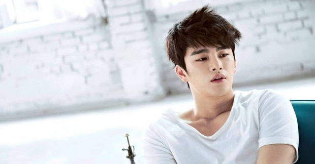 Seo In Guk cho biết sẽ trở lại với một single đầy bất ngờ