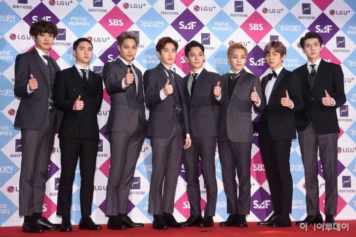 [NEWSPIC] 161226 EXO at SBS Gayo Daejun - RED CARPET