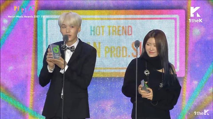 BTS Suga và Suran thắng Hot Trend Award với ca khúc “If I Get Drunk Today” (Prod. by Suga) tại Melon Music Awards 2017