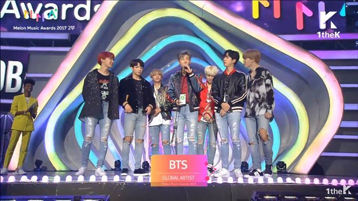 BTS nhận giải Global Artist tại Melon Music Awards 2017