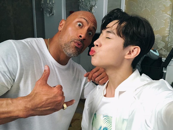 Henry đã gặp mặt Dwayne Johnson gần đây