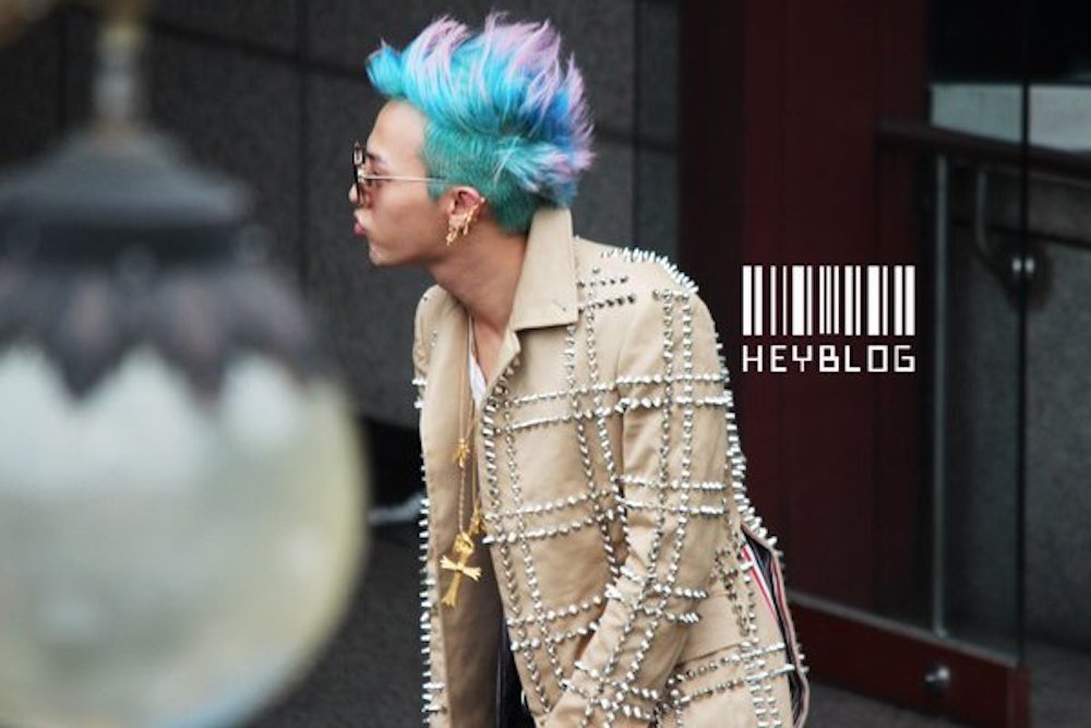 G-Dragon biến đôi tất có giá 2 đô la trở thành xu hướng tại Hàn Quốc