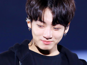 Một cô gái người Mỹ may mắn đã nhận được cuộc gọi của Jungkook