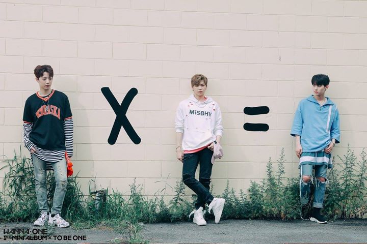 Pann: Đăng ảnh gif n&aacute; thở của trai đẹp đứng cạnh trai đẹp n&agrave;o