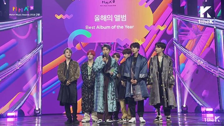 “Love Yourself 轉 Tear” của BTS thắng Daesang Best Album of the Year tại #MelonMusicAwards2018