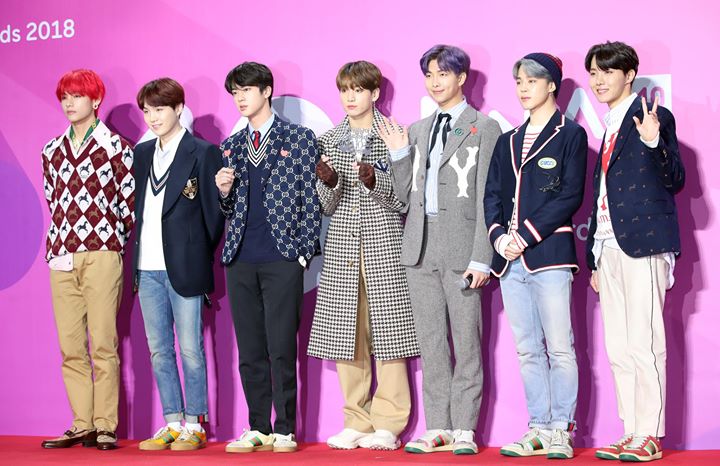 BTS sẽ tham dự cả 2 ngày trao giải Digital và Physical của Golden Disc Awards lần thứ 33 vào 5-6/1/2019