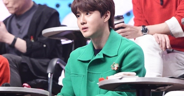 Suho (EXO) liên tục "quảng cáo" đàn em NCT trên "Mask Singer" 