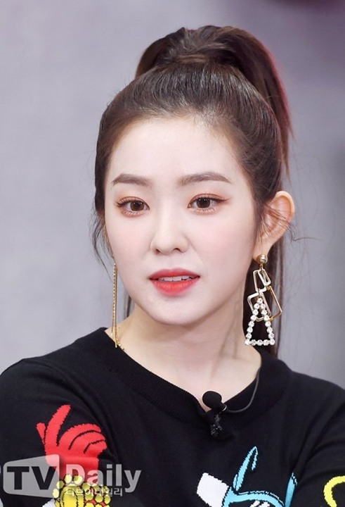Bài báo: Red Velvet Irene 'nhan sắc không ai bì nổi'
