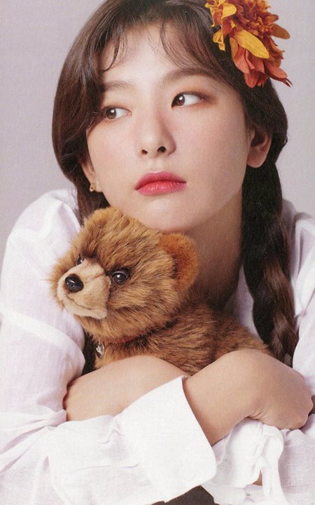 Bài báo: Red Velvet Seulgi 'Em là nghệ sĩ nữ mắt một mí đầu tiên của SM'