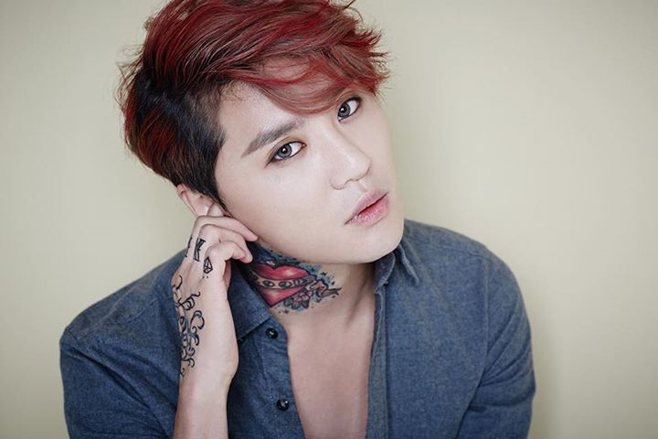 JYJ Junsu phản hồi tranh cãi bán khách sạn và nợ lương nhân viên