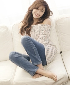 Eunji (A Pink) trở thành tâm điểm chú ý khi thẳng thắn nói lên vai trò của phụ nữ trong hôn nhân