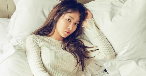 Soyu (SISTAR) chia sẻ bí quyết khỏe, đẹp trên tạp chí thời trang