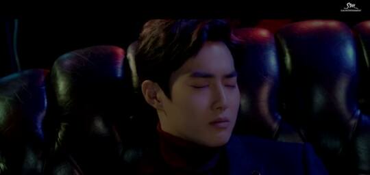 [OFFICIAL] 170202 Suho in Curtain MV